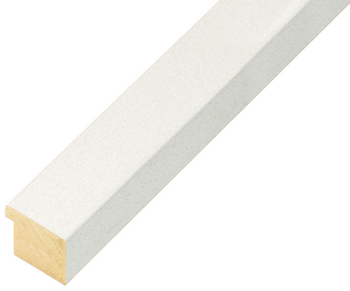 Corner sample of moulding 20BIANCO