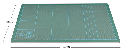 Cutting mat 22x30 cm, green