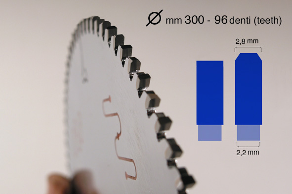 Circular blade for plastic materials 300 mm - 96 teeth