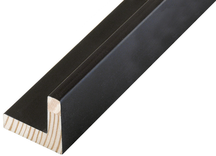 Corner sample of moulding 588NERO