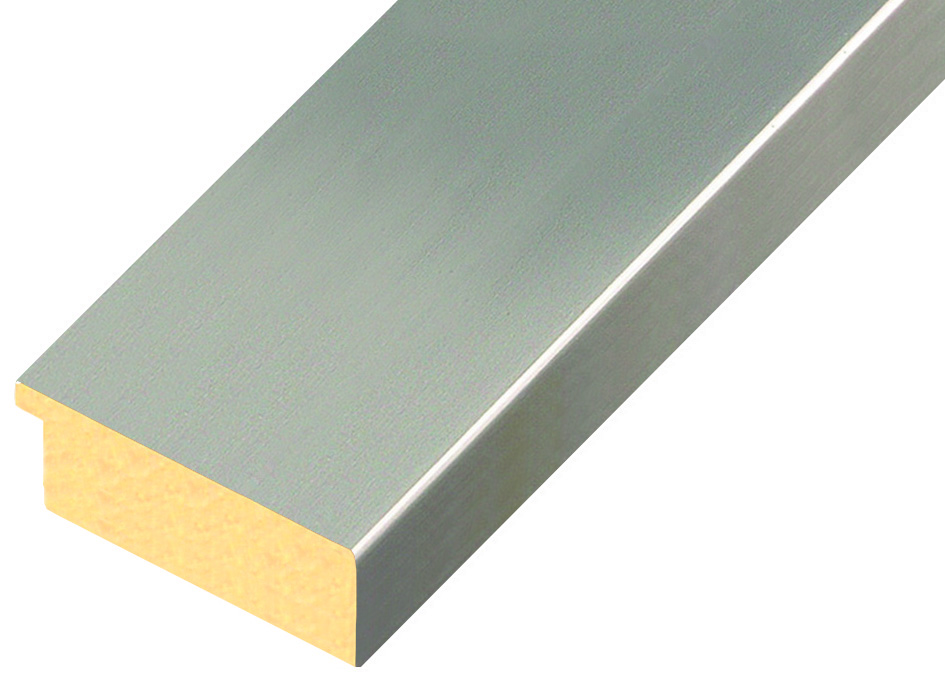 Corner sample of moulding 60PELTRO