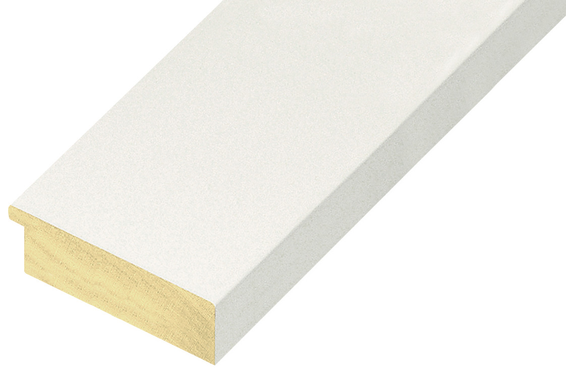 Moulding finger-jointed pine, width 68mm height 17 - white