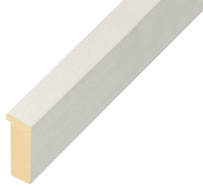 Corner sample of moulding 715BIANCO - C715BIANCO