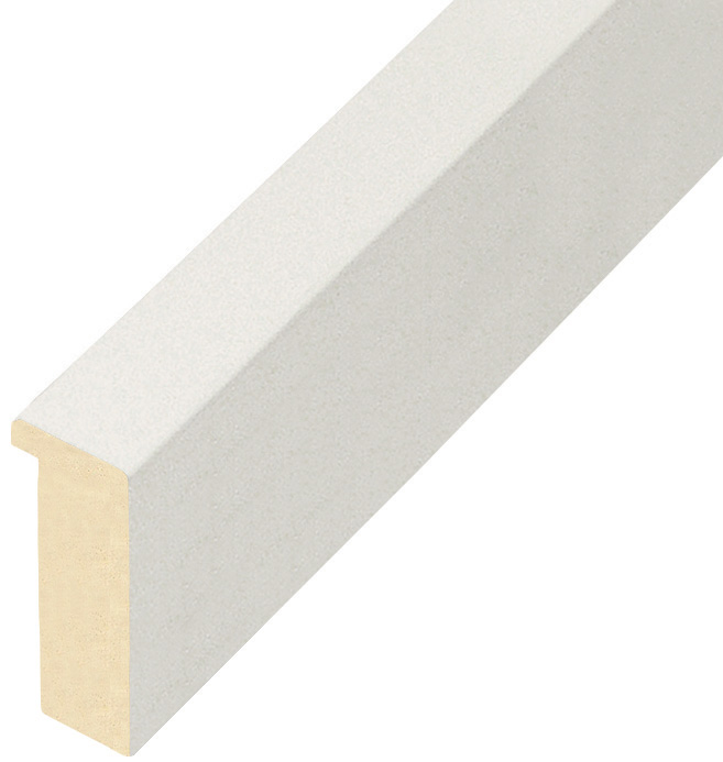 Moulding ayous, width 20mm height 45 - mat white - 823BIANCO