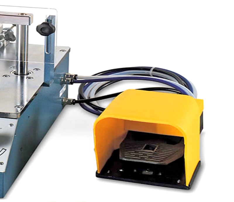 Complete foot pedal for underpinner Joint